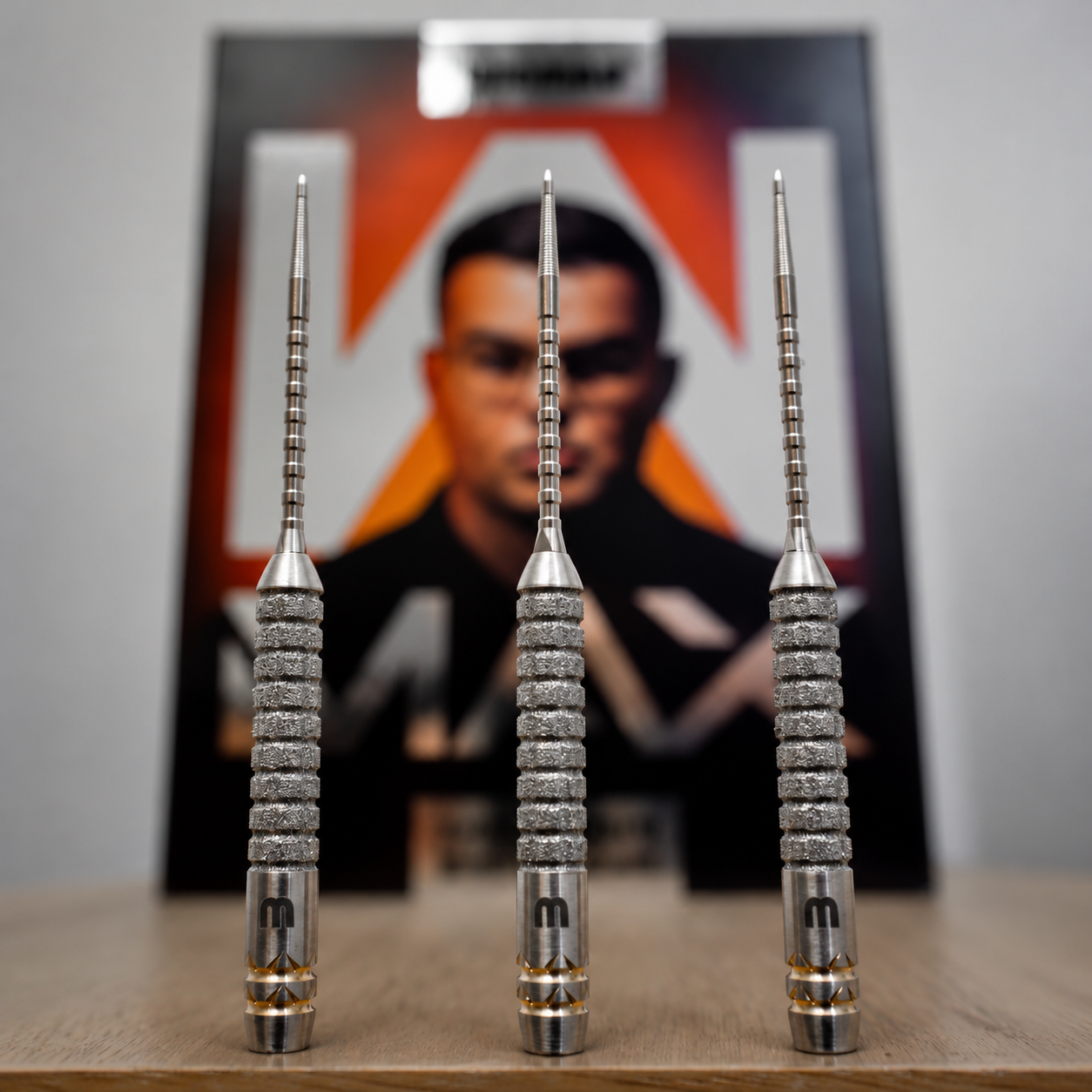 NEW WINMAU GIAN VAN VEEN W-MAX SP DARTS · JUST 79p!